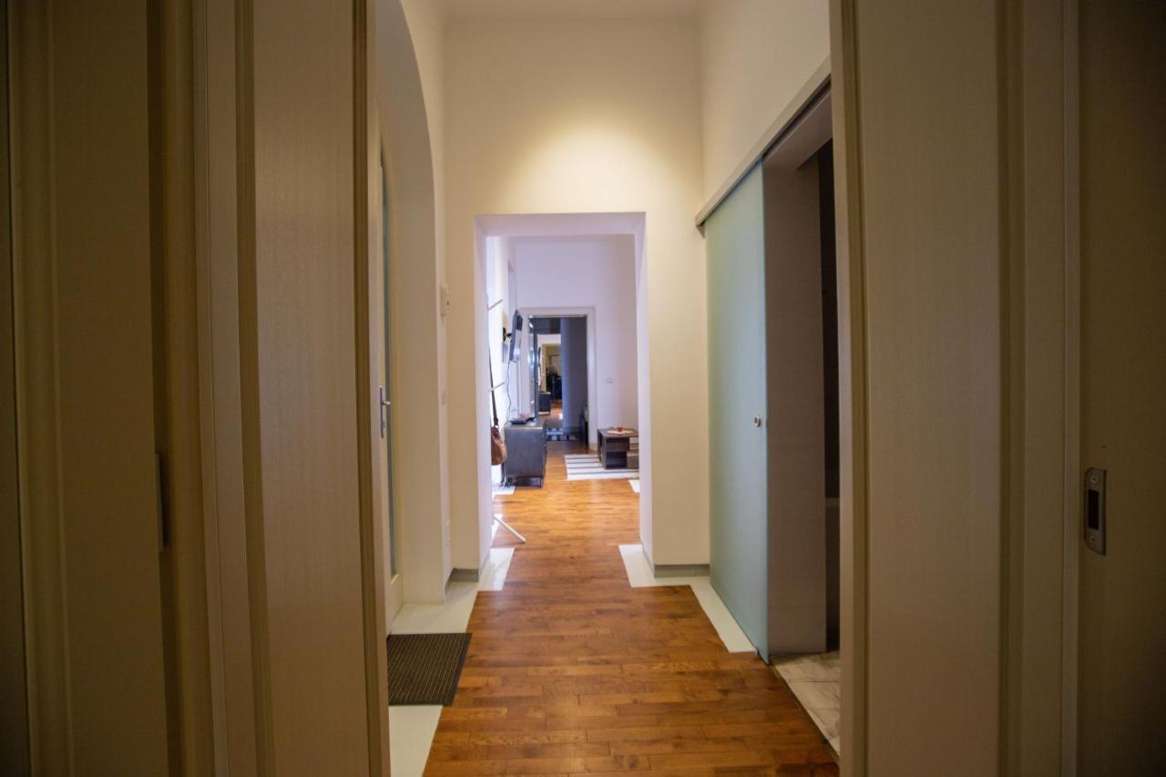 Alessia Apartment In The Old Town Тімішоара Екстер'єр фото
